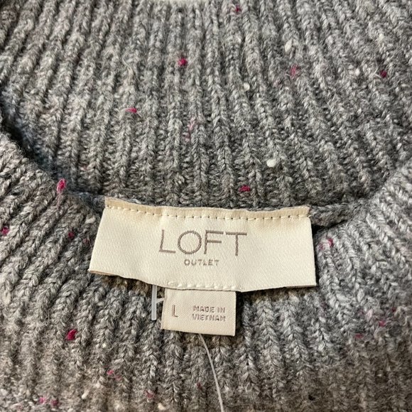 Loft Outlet Heather Gray Short Sleeve Sweater, Size Large (NWT) - Picture 2 of 4